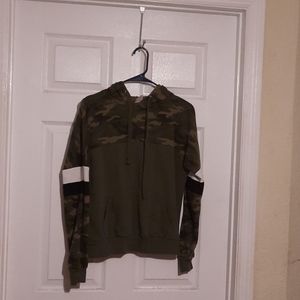 No Boundaries Long Sleeve Camo (W23)
